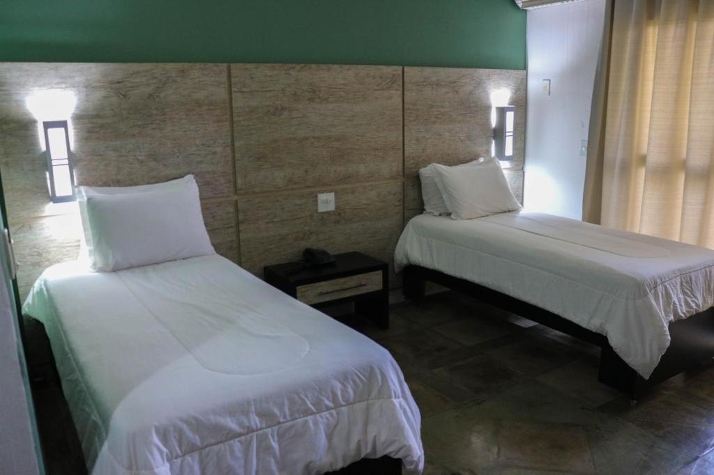 Araguaia Hotel Barra do Garças Esterno foto